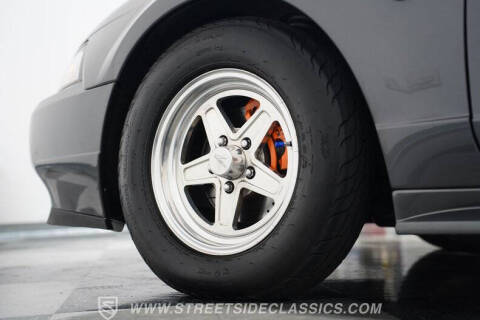 2004 Ford Mustang GT Deluxe