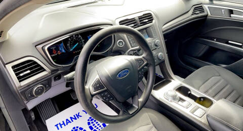 2017 Ford Fusion Hybrid SE