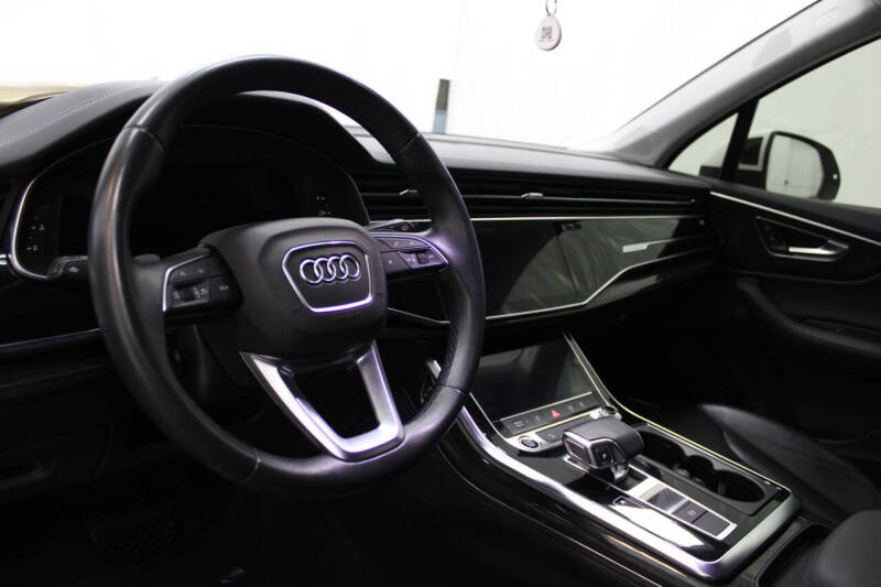 2023 Audi Q7 quattro Premium Plus 55 TFSI