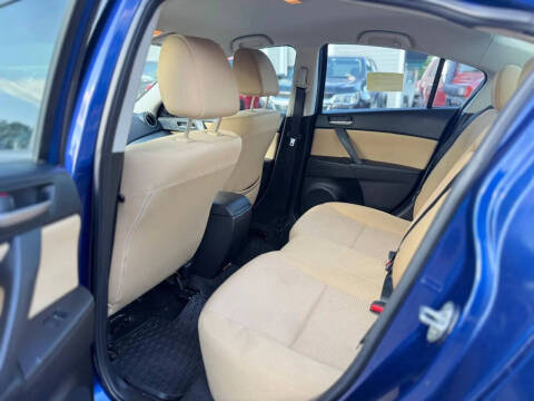 2012 Mazda MAZDA3 i Touring