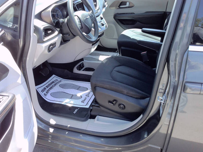 2017 Chrysler Pacifica Touring