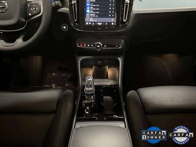 2025 Volvo XC40 B5 Plus Bright Theme