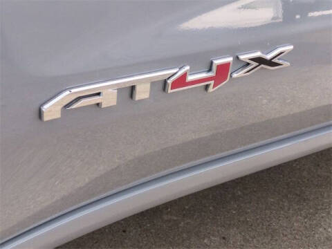 2025 GMC Sierra 1500 AT4X