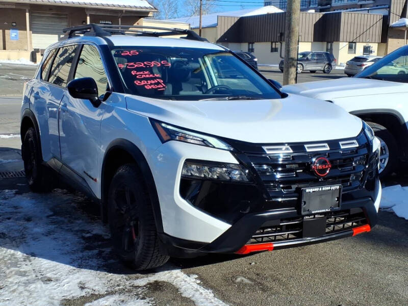 2025 Nissan Rogue Rock Creek