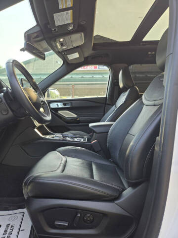 2022 Ford Explorer ST