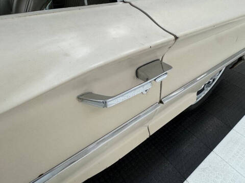 1964 Ford Thunderbird