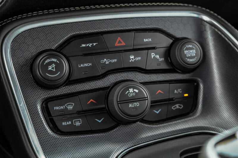 2015 Dodge Challenger SRT 392