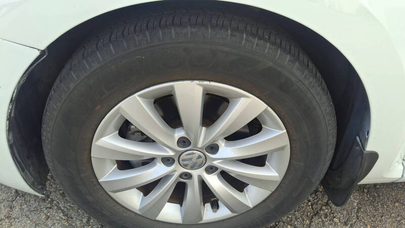 2019 Volkswagen Beetle 2.0T S