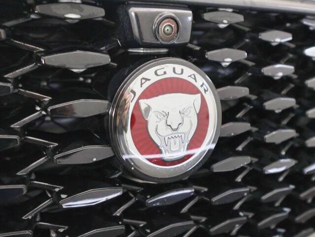 2021 Jaguar F-PACE SVR