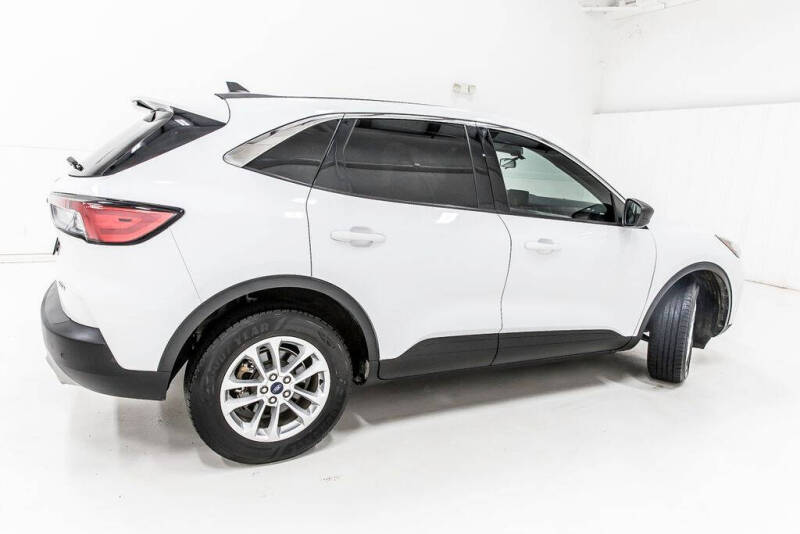 2022 Ford Escape Hybrid SE
