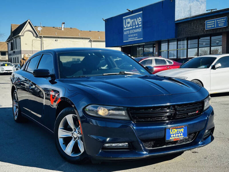 2016 Dodge Charger SXT's photo
