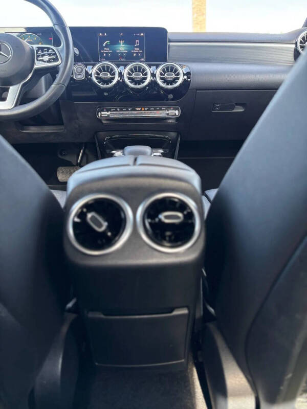 2019 Mercedes-Benz A-Class A 220