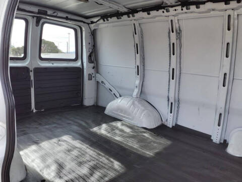 2024 Chevrolet Express 2500