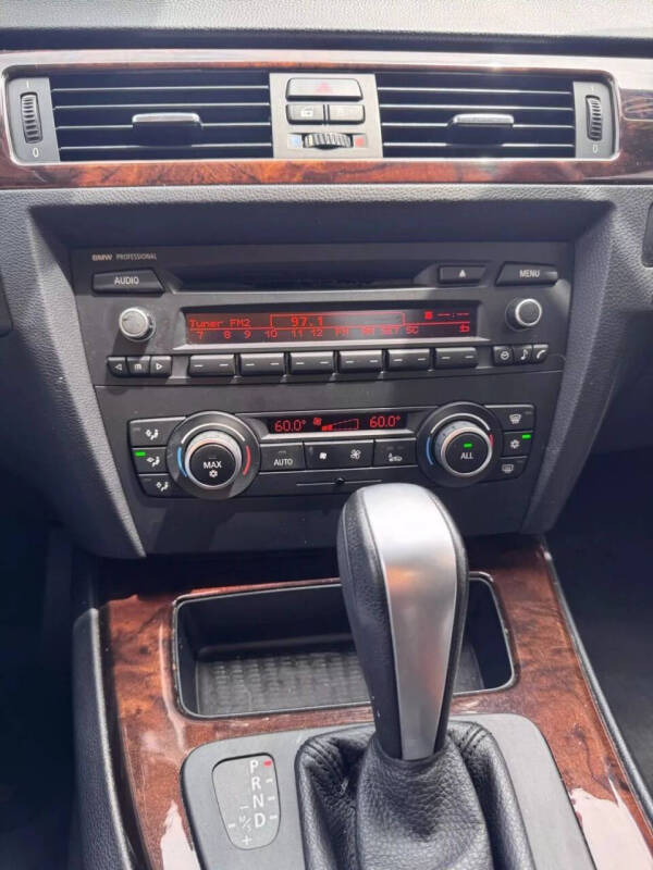 2011 BMW 3 Series 328i