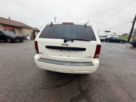 2005 Jeep Grand Cherokee Laredo