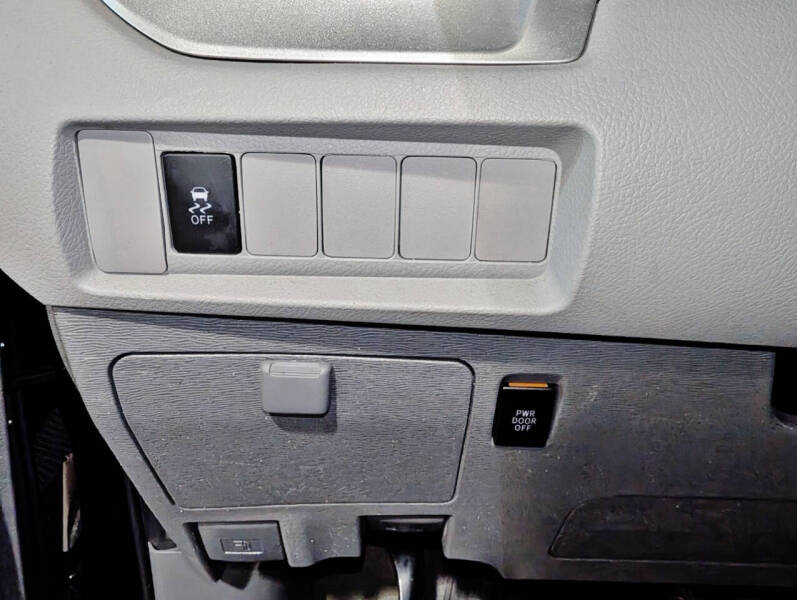 2020 Toyota Sienna LE 7-Passenger
