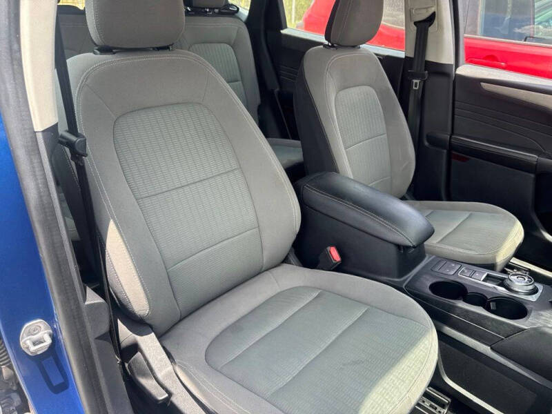 2022 Ford Escape S