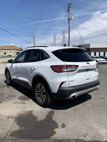 2020 Ford Escape SEL