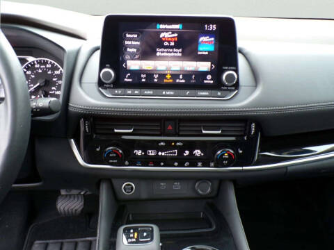 2022 Nissan Rogue SL