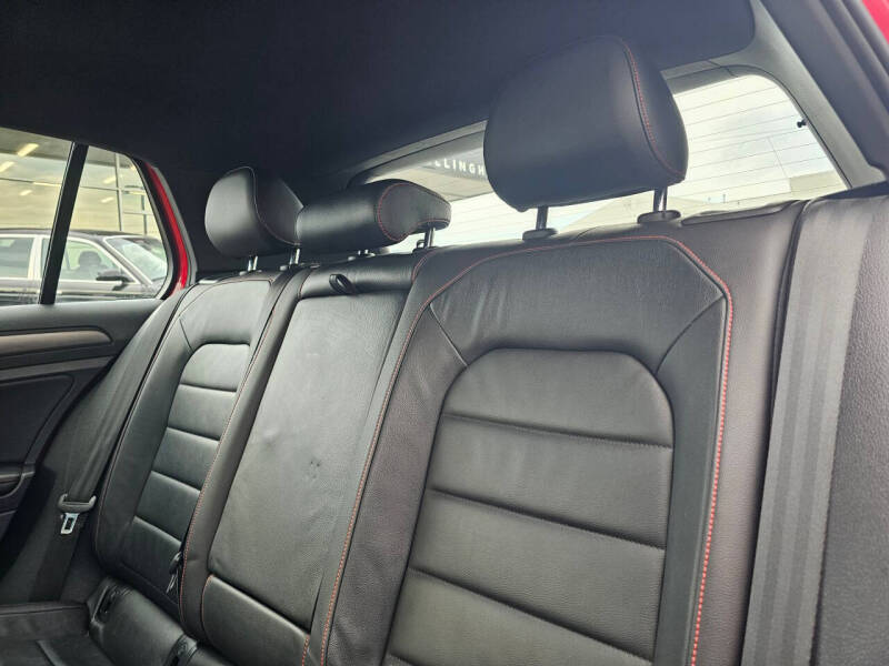 2018 Volkswagen Golf GTI S