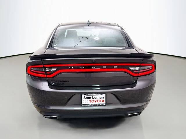 2017 Dodge Charger SXT