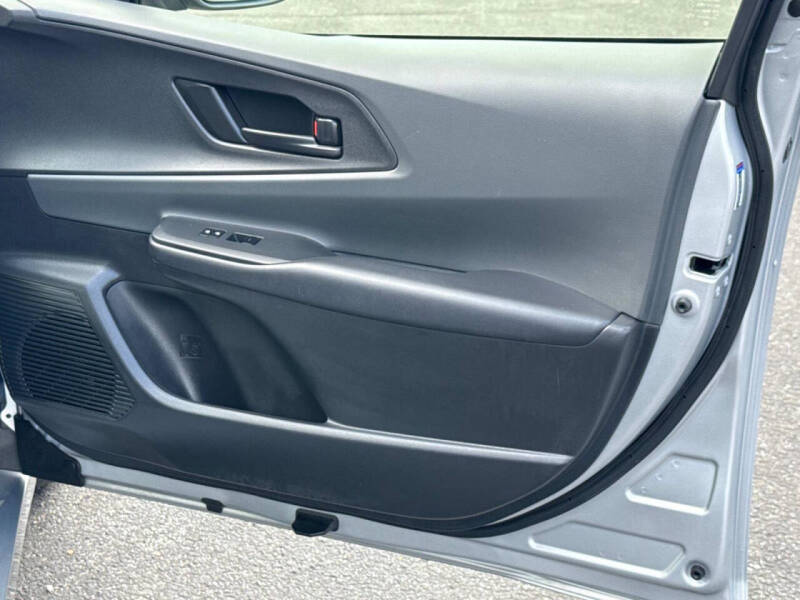 2024 Toyota Prius LE