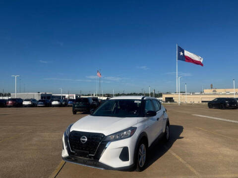 2023 Nissan Kicks S