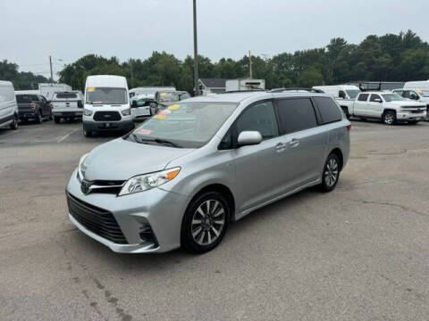 2019 Toyota Sienna LE 7-Passenger