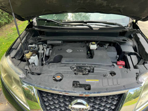 2014 Nissan Pathfinder SV