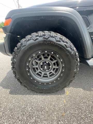 2020 Jeep Gladiator Sport