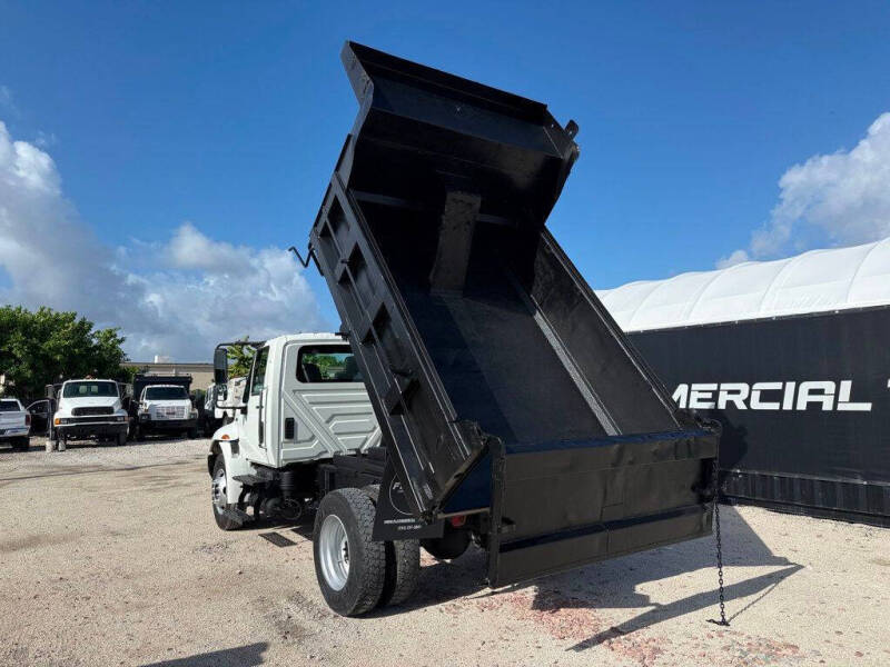 2011 International DuraStar 4300