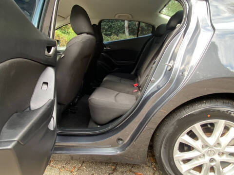 2016 Mazda MAZDA3 i Sport