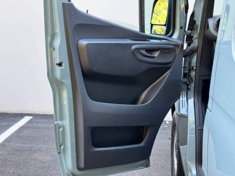 2024 Mercedes-Benz Sprinter 2500