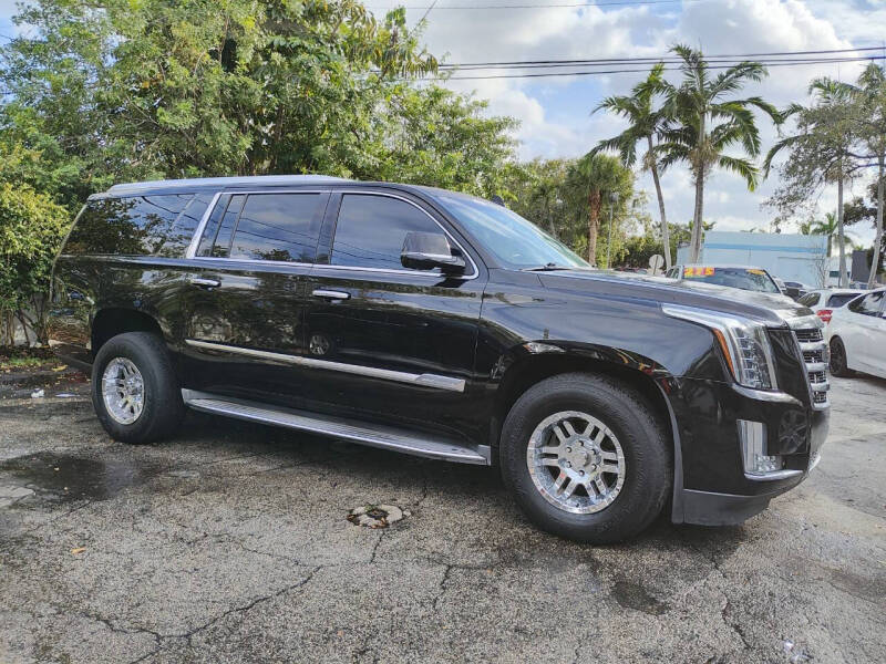 2016 Cadillac Escalade ESV Standard