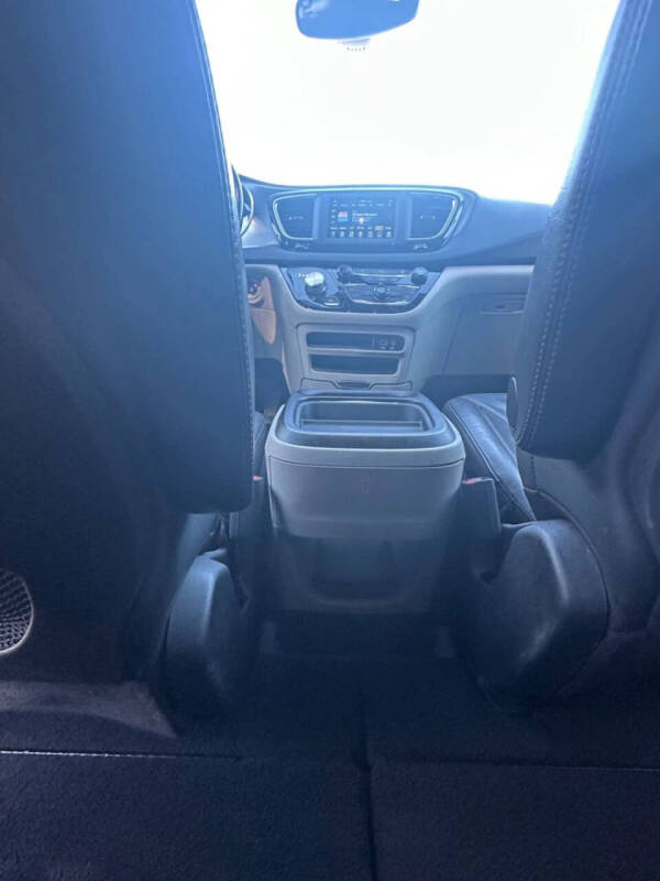 2020 Chrysler Pacifica Touring L