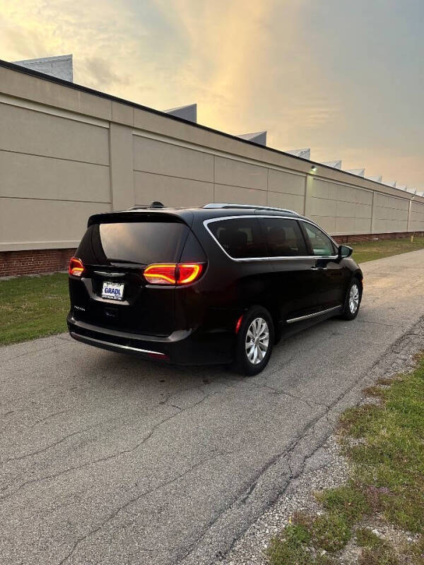 2018 Chrysler Pacifica Touring L