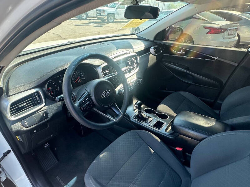 2018 Kia Sorento LX V6