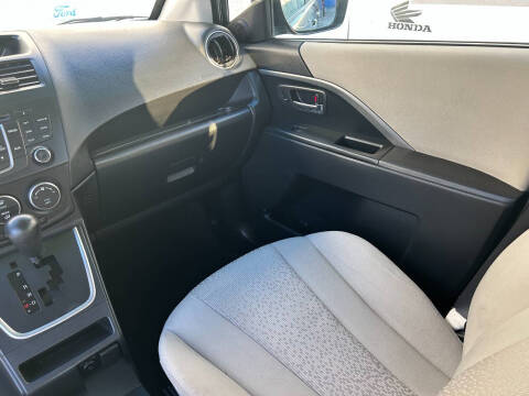 2012 Mazda MAZDA5 Sport