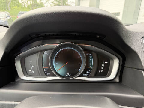 2016 Volvo XC70 T5 Premier