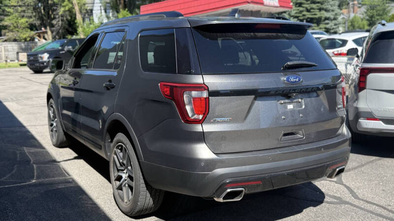 2016 Ford Explorer Sport