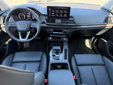 2023 Audi Q5 e quattro S line Premium 55 TFSI
