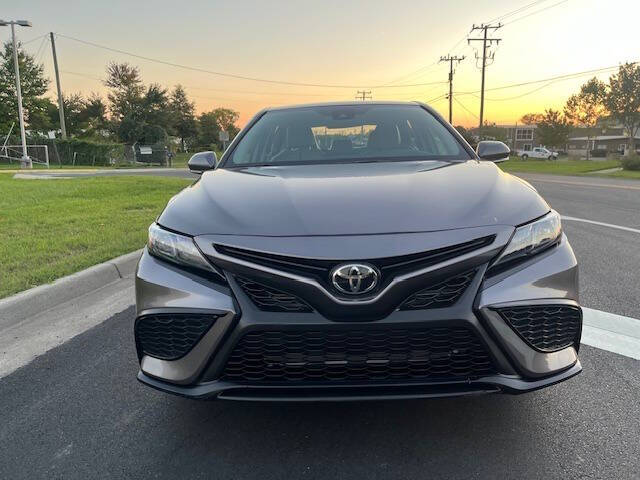 2024 Toyota Camry SE photo 4