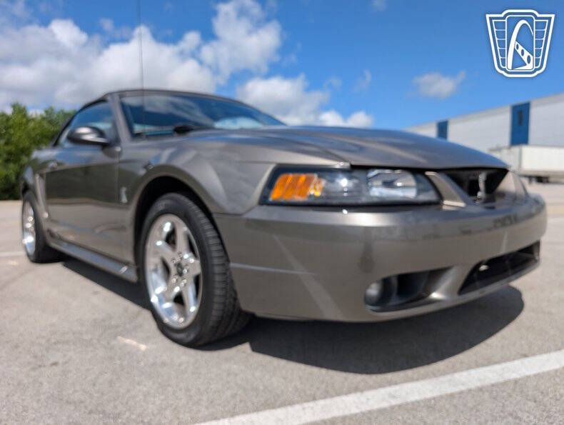 2001 Ford Mustang SVT Cobra