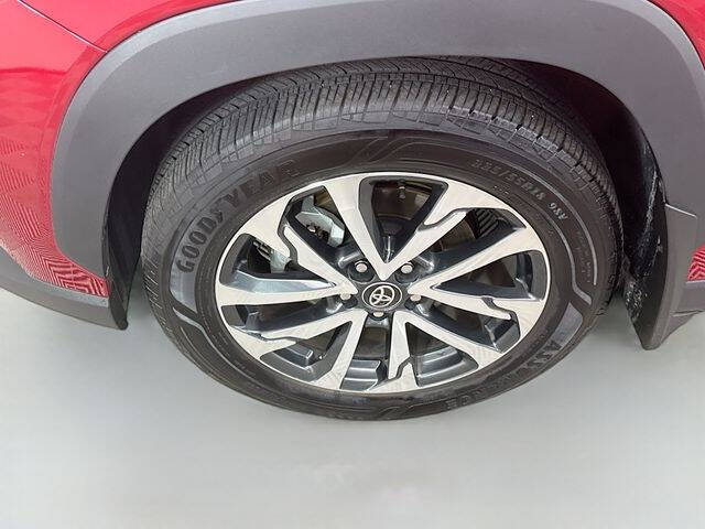 2025 Toyota Corolla Cross XLE