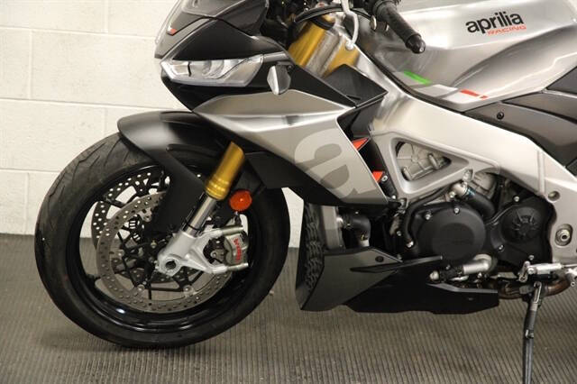 2021 Aprilia Tuono V4 1