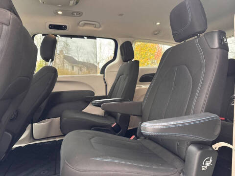 2021 Chrysler Pacifica Touring