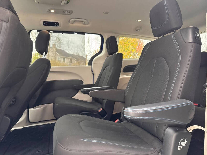 2021 Chrysler Pacifica Touring