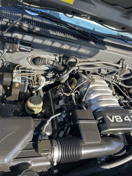 2003 Toyota Sequoia SR5