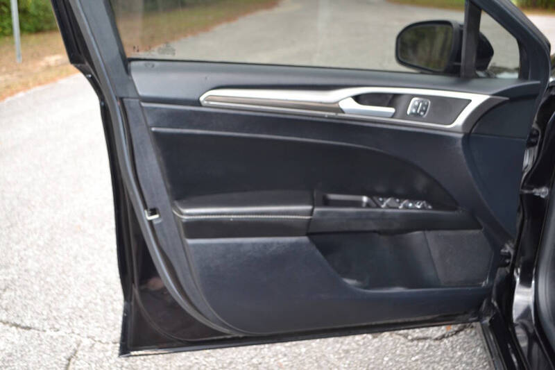 2020 Ford Fusion SEL