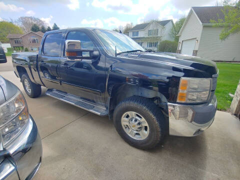 2008 Chevrolet Silverado 2500HD for sale at Short Line Auto Inc in Rochester MN